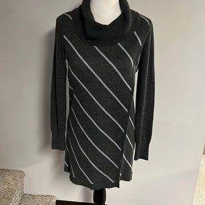 White House Black market tunic sweater